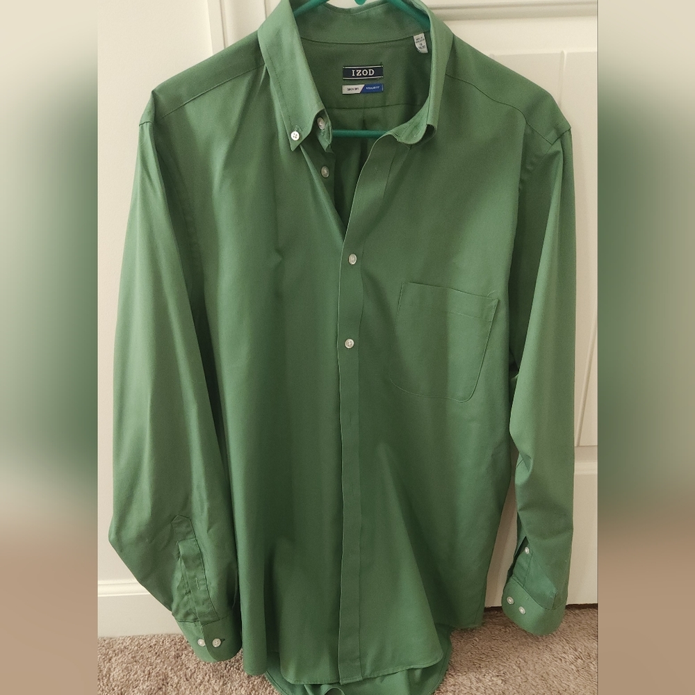 IZOD Regular Fit Dress Shirt
